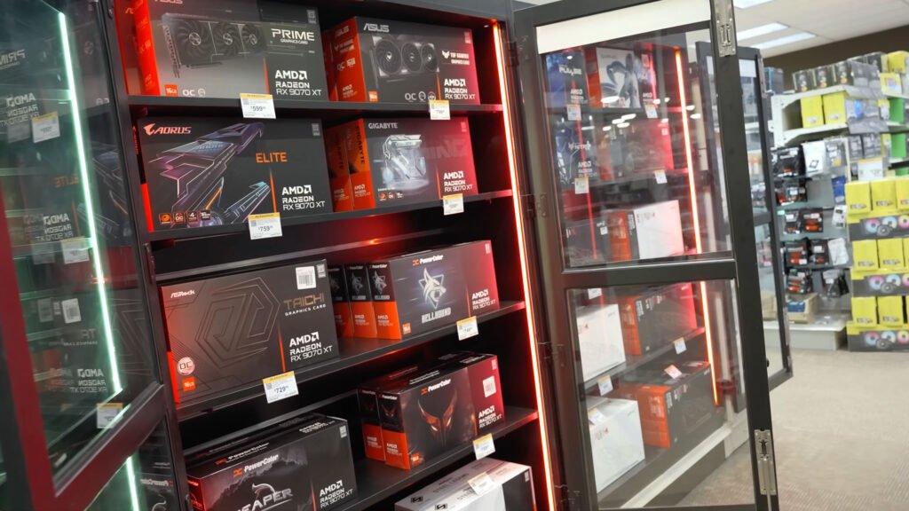 15-1024x576 Micro Center: Filas GIGANTESCAS Pela AMD RX 9070 XT. Gamers Dão SHOW de ANTECIPAÇÃO e Sinalizam MUDANÇA no Jogo das GPUs.